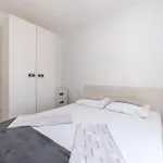 Luxury Maglica * Makarska