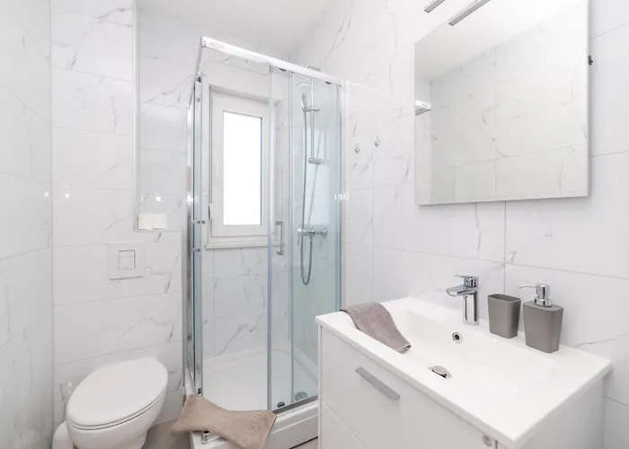 Luxury Maglica * Makarska